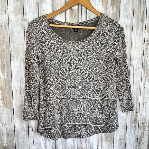 Lucky Brand Tops - Lucky Brand Mauve Floral 3/4 Sleeve Tee Women’s Small